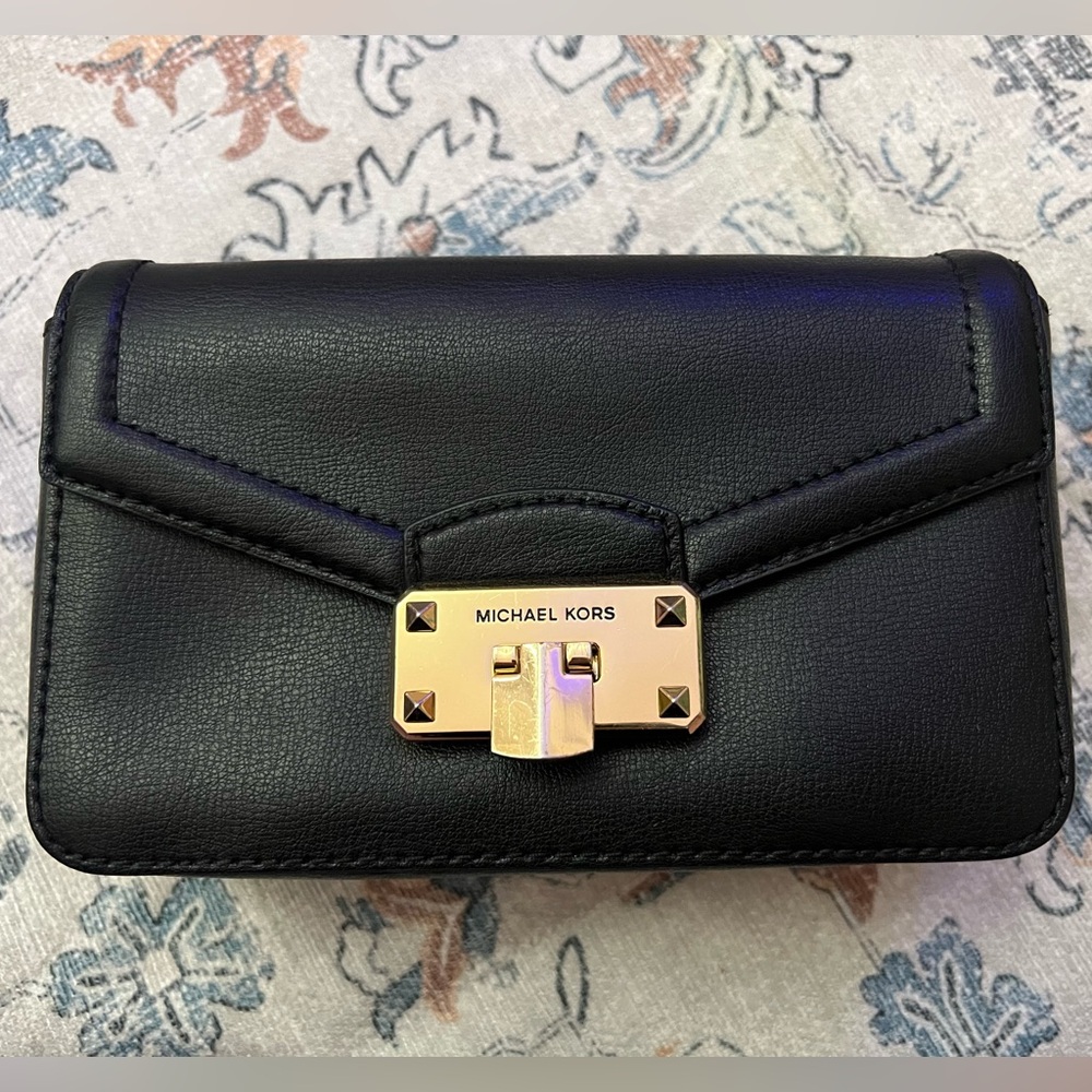 Michael Kors Tina Leather Clutch Crossbody and Detachable Wallet Bag 2in1